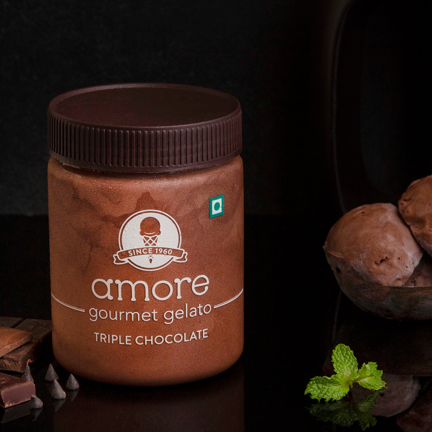 Triple Chocolate (Belgian Chocolate with Snickers & Oreo)